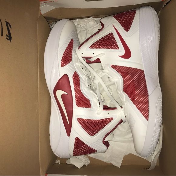 NWT Nike sneakers - Picture 2 of 2